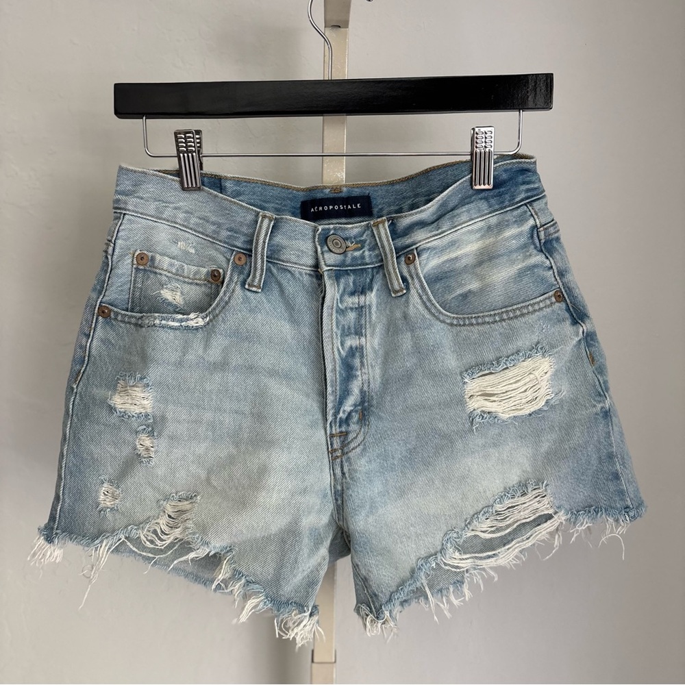 Aeropostale Women’s 90s High-Rise Light Wash Distressed Button Up Cutoff Shorts